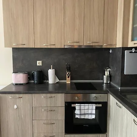 Sea Pearl Apartment *